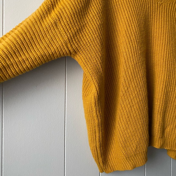 Emma & Asher oversized sweater. Size large - Picture 2 of 4